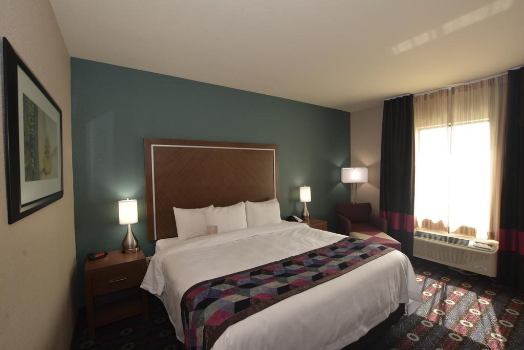 Comfort Inn & Suites Newcastle - Oklahoma City Номер фото